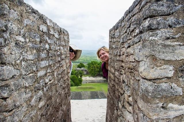 Xunantunich & Inland Bluehole from Hopkins