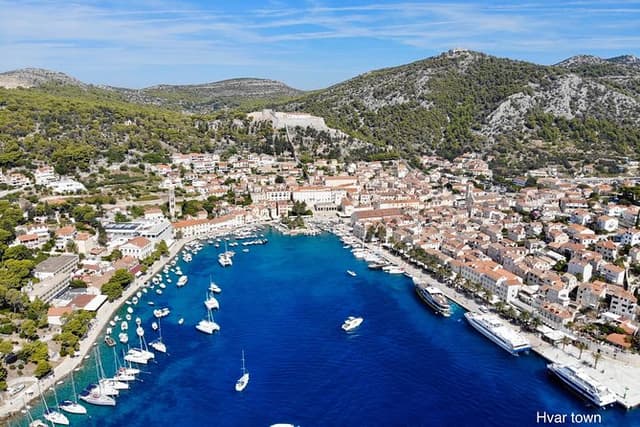 Private 3 islands Tour With Speed boat to Hvar and Pakleni islands from Trogir