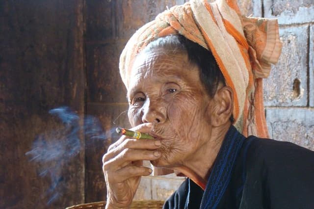 3 Days 2 Night " Off the beaten track ” ( Kalaw to Inle )
