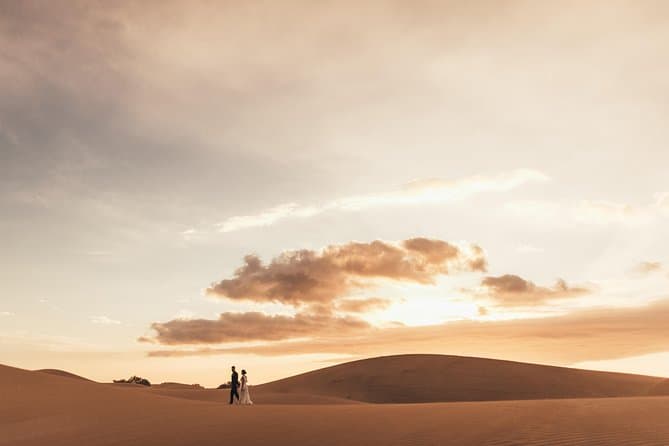 Professional Photoshoot in the Iconic Maspalomas Dunes