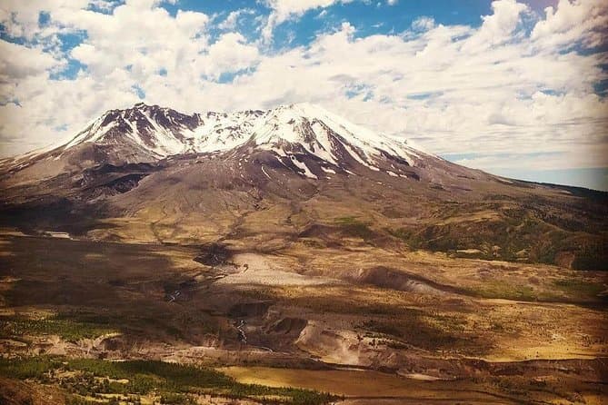 Unforgettable Mt. St. Helens Volcano Tours from Seattle