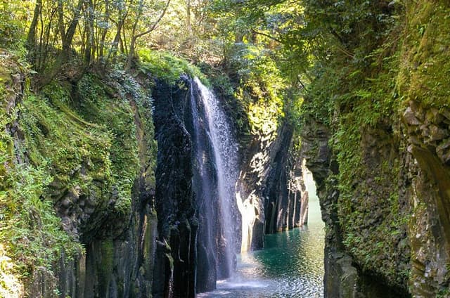 Day Trip to Mythical "Takachiho" from Fukuoka by PRIVATE MiniBUS
