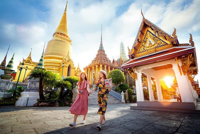 Explore Culture of Bangkok with Private Guide and Customized Tour
