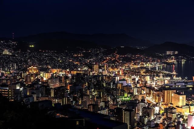 One-way day trip to Nagasaki via Saga from Fukuoka with Minibus7m