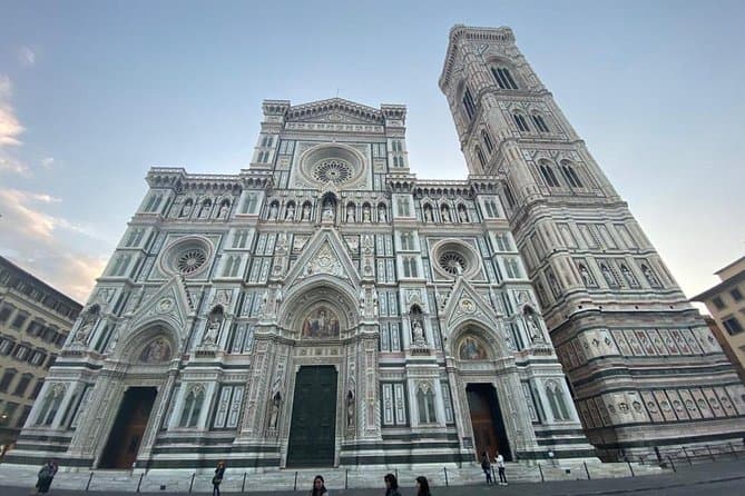 Luxury Private Transfers in La Spezia: Travel in Style