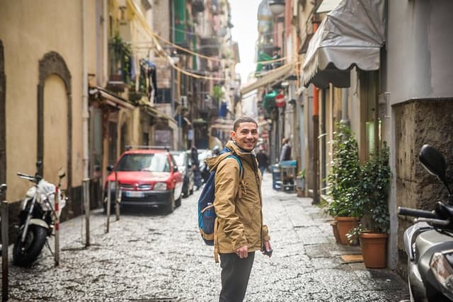 Naples Private Half-Day Tour with a Local – Flexible Meet-Up
