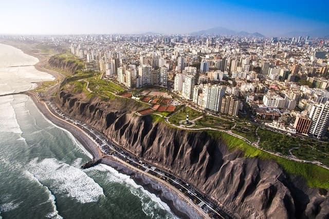 Lima's Vibrant Heritage: Exploring the City's Landmarks Half-day