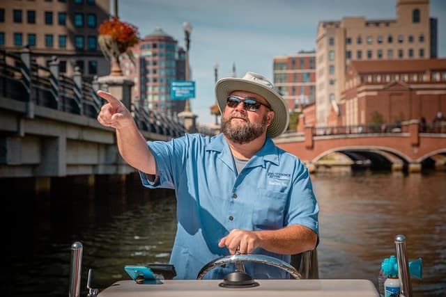 City Sights by Sea: Historic Narrated Boat Tours of Providence