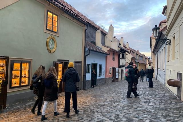 Complete Prague Castle Interiors Tour (Tickets Included)