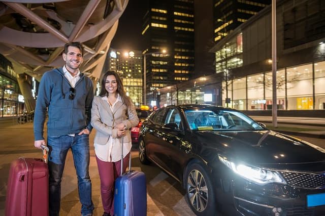 Cairns Airport (CNS) Arrival Transfer (CNS Airport to Cairns Hotels or Address)