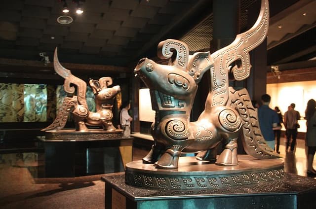 Chengdu Panda Base and Sanxingdui Museum Day Tour