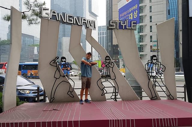 Essential Gangnam Tour (Incl. Dinner)-Hot Place of Seoul