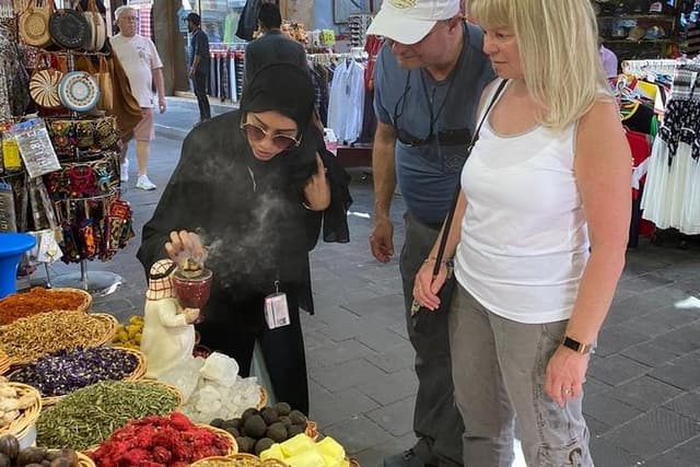 Private Abu Dhabi Downtown Walking tour with local Emirati
