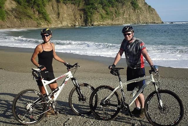 Los Frailes and Agua Blanca Bike Tour