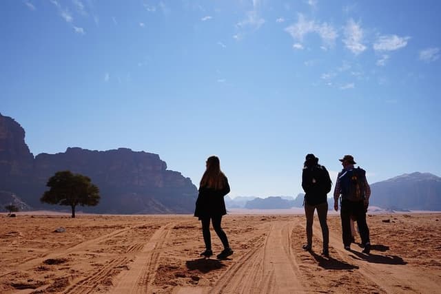 Full Day Desert Tour, Jeep & Hiking