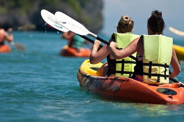 Magnificent Machalilla: Snorkel, Kayak & Wildlife Experience