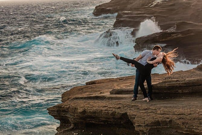 Professional Oahu Beach Photoshoots & Hawaii Portraits