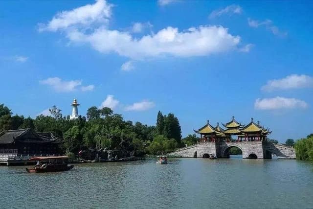 Yangzhou Self-Guided Tour from Nanjing with Private Car and Driver Service
