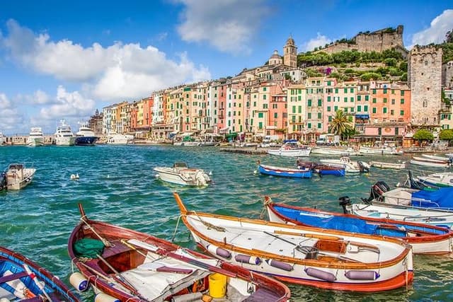 Private EASY Cinque Terre & Pisa Accessible Tour from Livorno