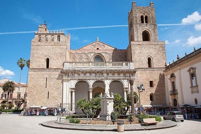 Private 8-Hour Monreale and Cefalu Tour from Palermo