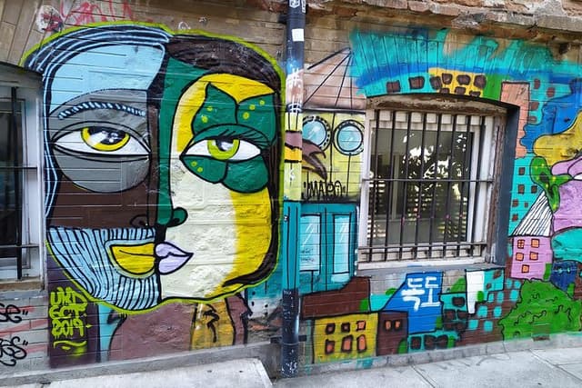 A full Private Tour of Valparaiso from Santiago