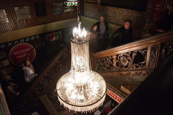 Spooky Houston Ghost Tour: Haunted History & Paranormal Walks