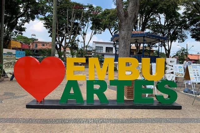 Discover Embu das Artes | 05 hours of Private tour