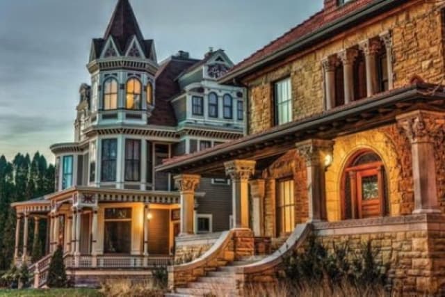 Walking St. Paul Summit Ave. Victorian Homes Private Tour (2 hrs)