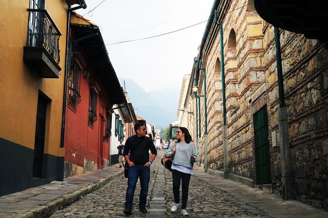 Grand Candelaria Private Walking Tour with Monserrate + Museums