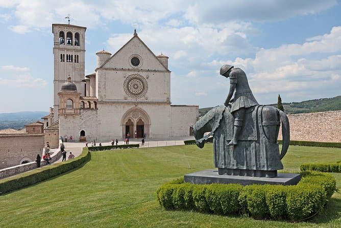 Best Assisi & Lake Bracciano Shore Excursion Tours