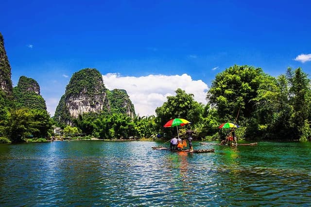Yangshuo Day Tour: Big Banyan Tree, Moon Hill, West Street, Bamboo Raft Tour