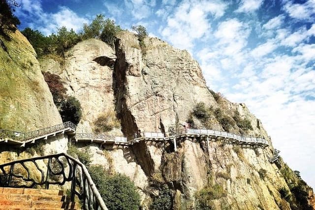Private Day Tour to Shiniuzhai National Park from Changsha