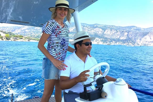 Romantic Private Tour for 2 on your own Solar Powered Boat