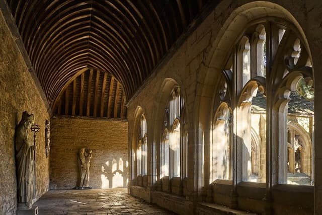 Harry Potter Walking Tour of Oxford Including New College