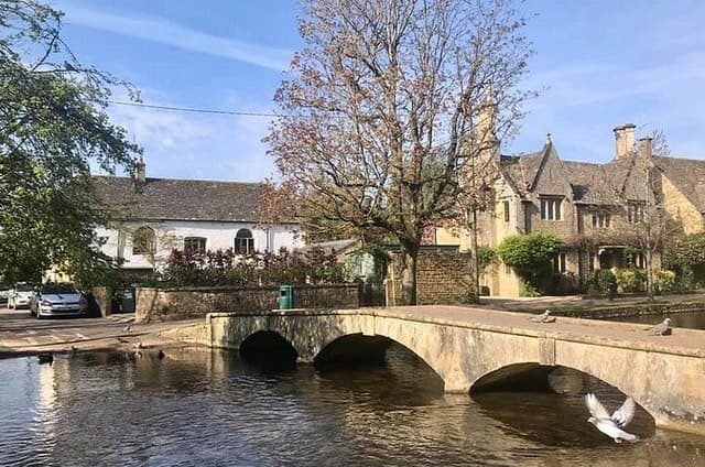Oxford: to Cotswolds (Half Day)