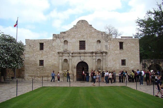 Compare Top-Rated San Antonio Scavenger Hunts