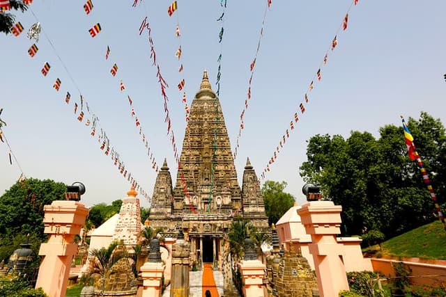 Guided Virtual Tour of Bodhgaya