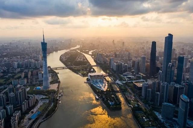 Private Guangzhou Best Day Tour with Canton Tower, BaiyunMountain