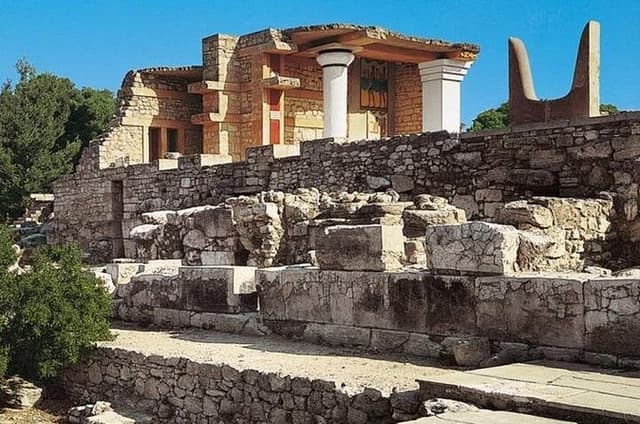 LASSITHI & KNOSSOS CRETE, full day professional guided coach tour