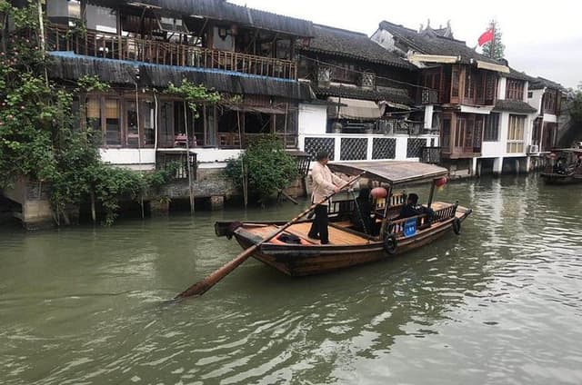 Shanghai Layover Tour of Zhujiajiao Ancient Town and Oriental Pearl Tower