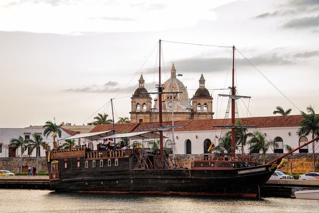 Self-Guided Audio Tour: Pirate Tales in Cartagena