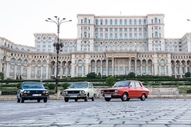 Private -RedPatrol Tour of Bucharest with a Romanian Vintage Car