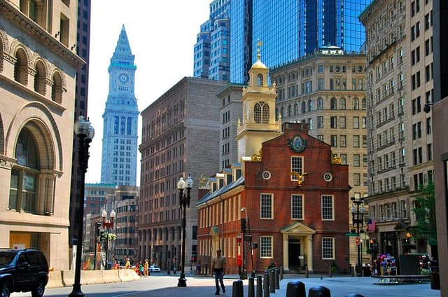 Private 4-Hour Walking Tour in Boston with Official Tour Guide