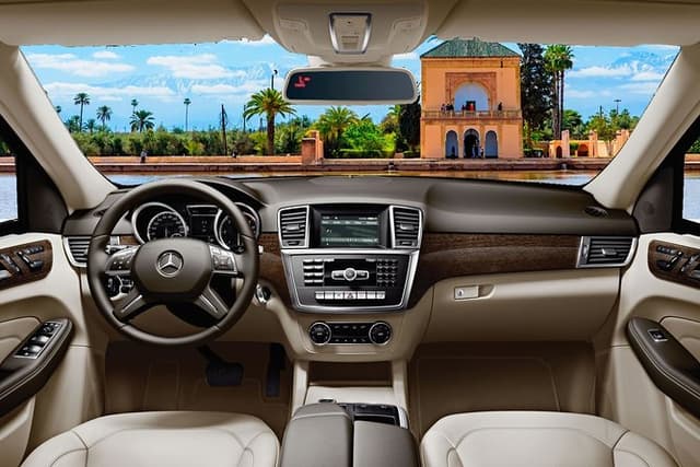 Private Transfer from Vadodara City to Vadodara (BDQ) Airport