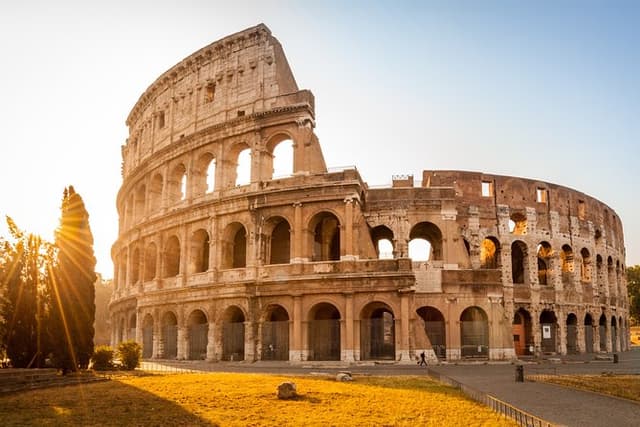 Civitavecchia Port: Private Full Day Tour of Rome