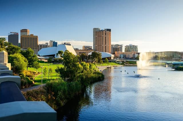 Private Romantic Walking Tour in Gold Coast Cultural Heritage