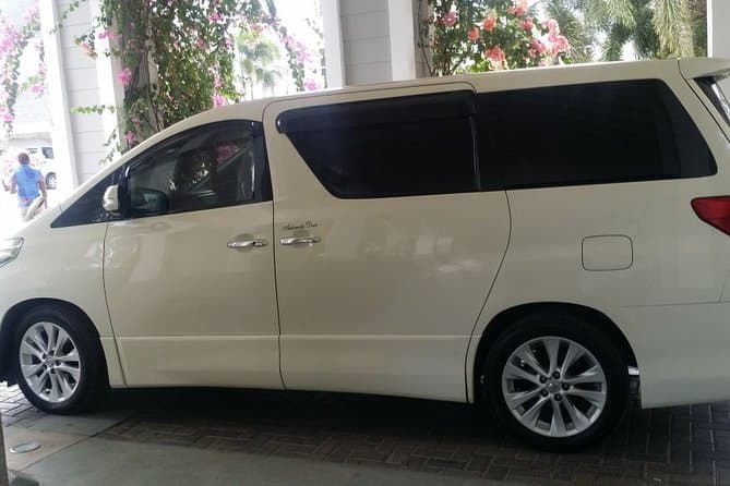 Premium Montego Bay Private Transfers: Ride in Comfort