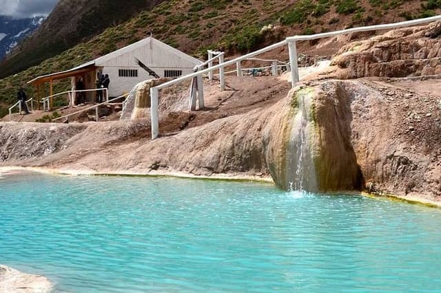 Private Full Day Tour to Colina Hot Springs in Cajón del Maipo