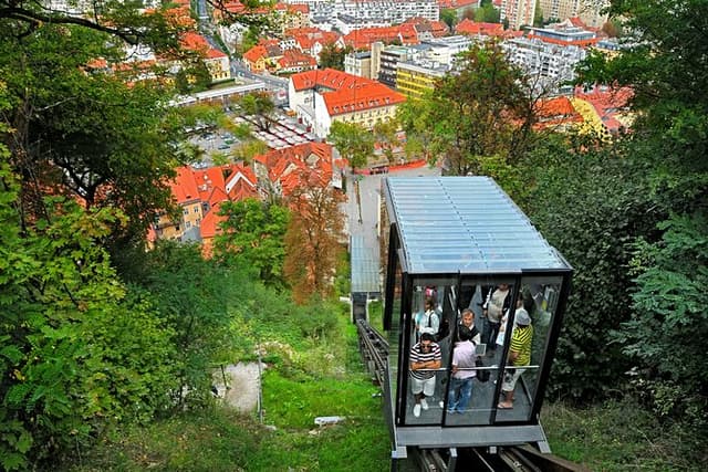 Guided Walk and Funicular Ride to Ljubljana Castle