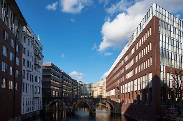 Hamburg heart of the city photography tour